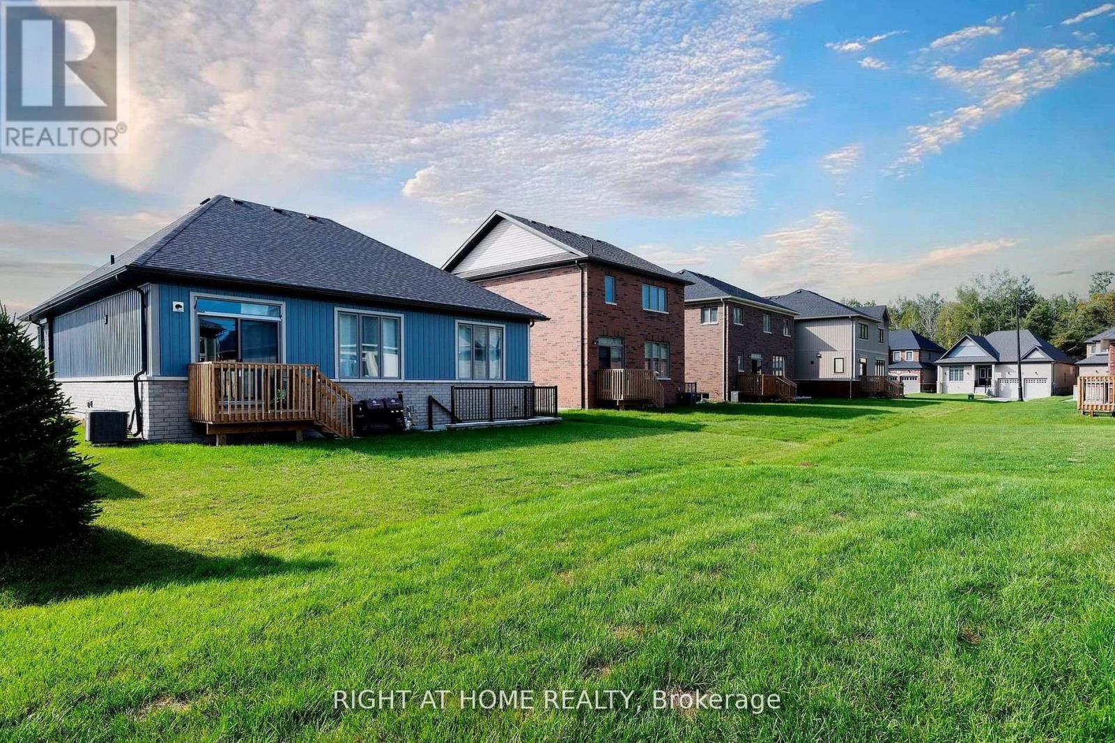 Detached at 245 WILCOX DRIVE, Clearview