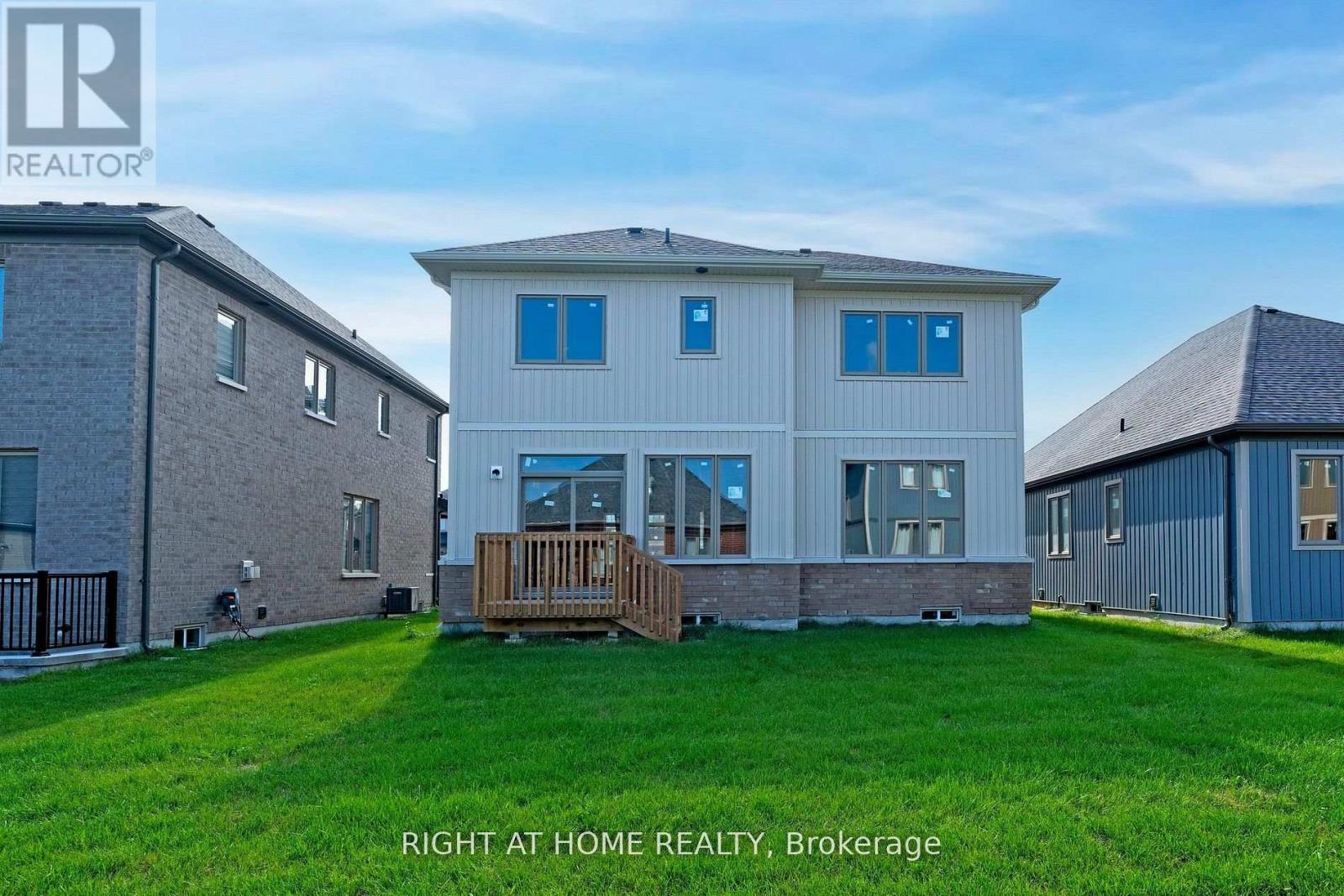 Detached at 262 DUNCAN STREET, Clearview