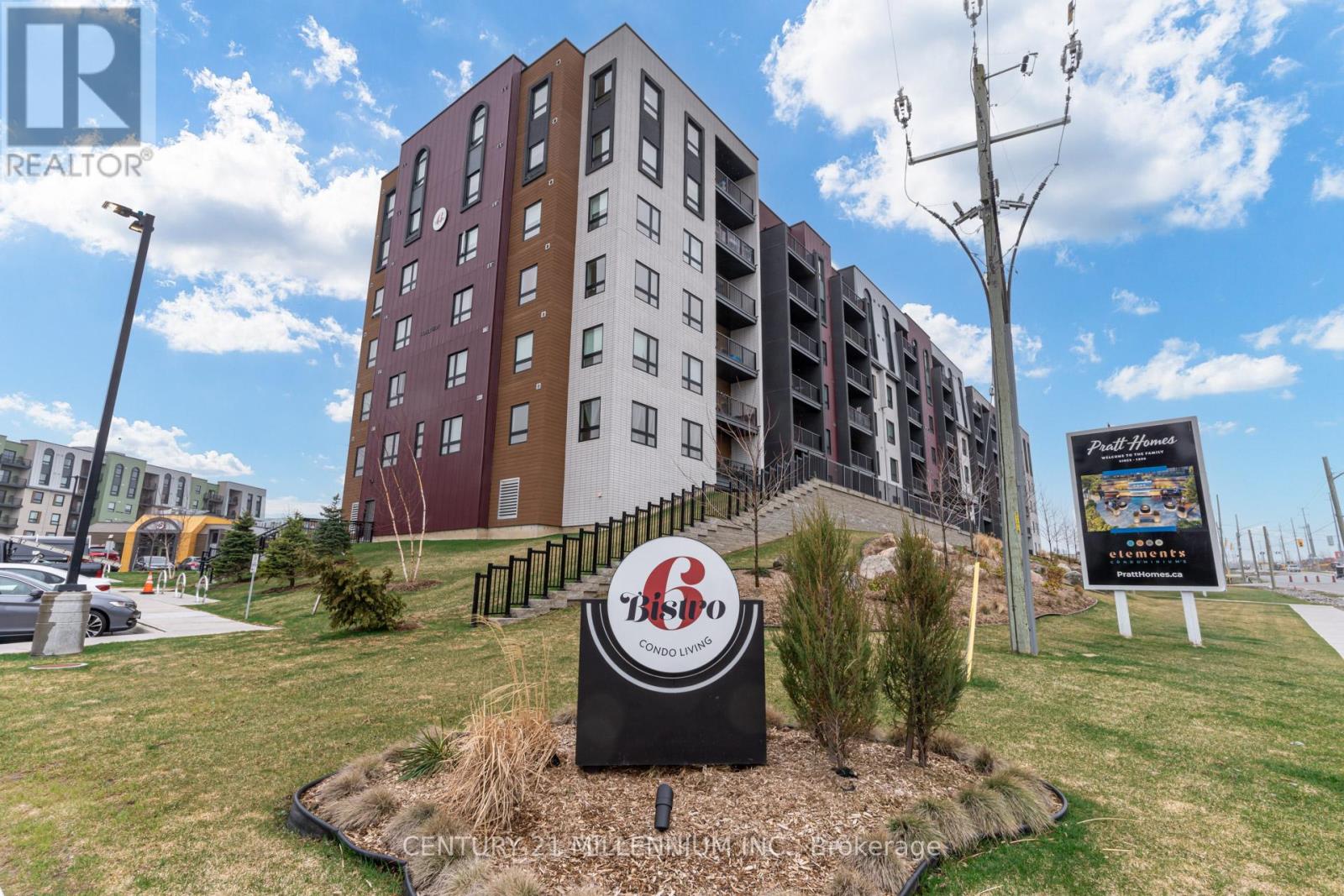 Apartment at 606 - 4 SPICE WAY, Barrie (Innis-Shore)