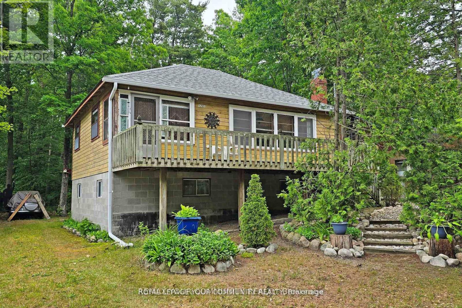 Detached at 1207 TINY BEACHES ROAD S, Tiny