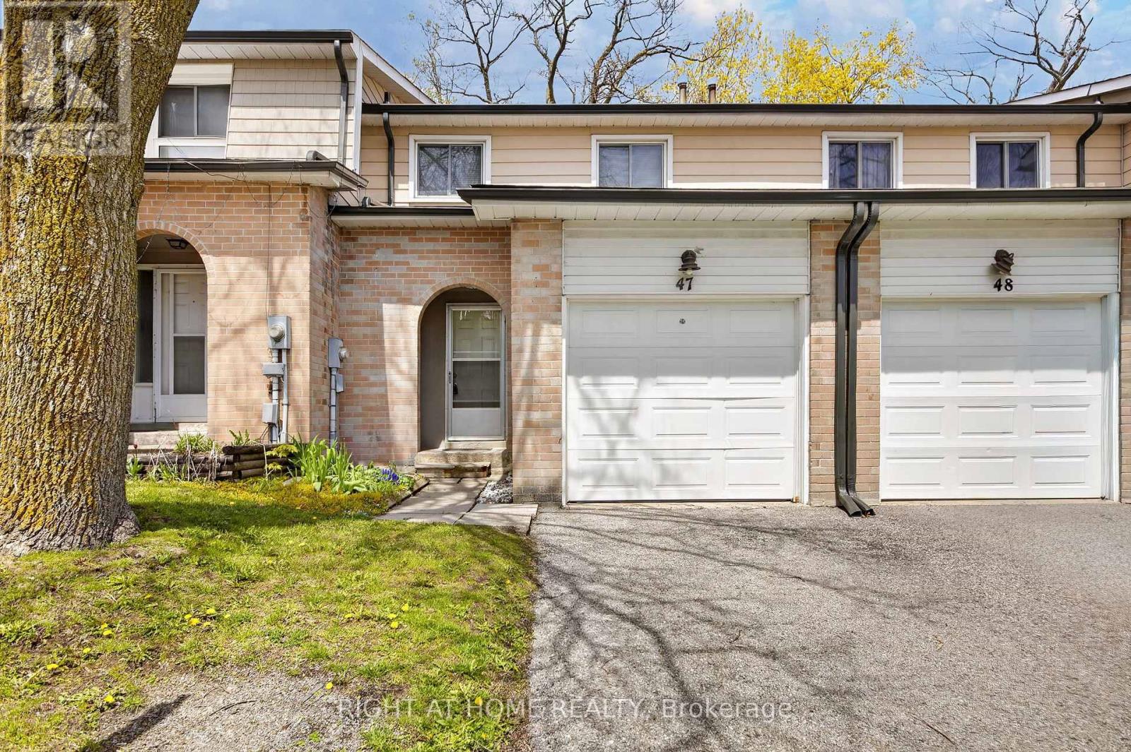 Townhouse at 47 - 2 BERNICK DRIVE, Barrie (Grove East)