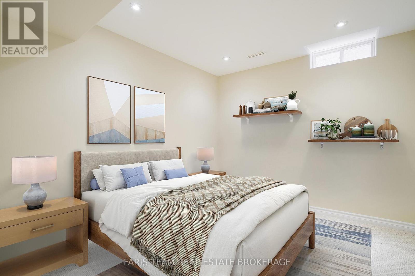 Detached at 14 BLUEWATER TRAIL, Barrie