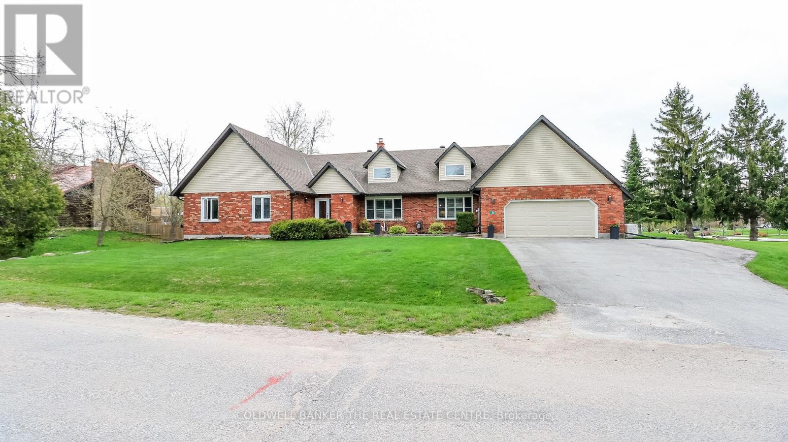 Detached at 33 ELVYN CRESCENT, Oro-Medonte