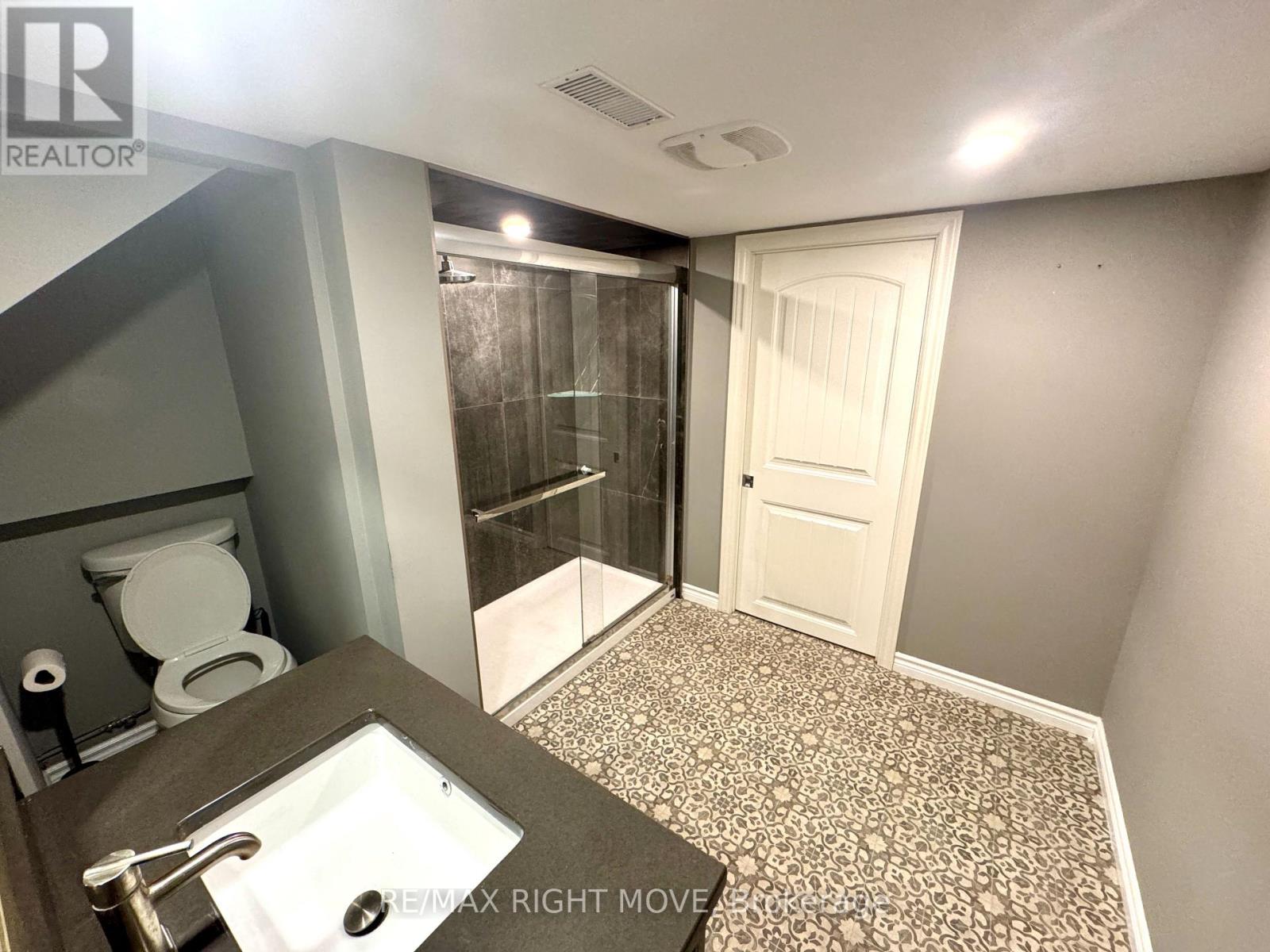 Detached at 234 OAK STREET, Clearview