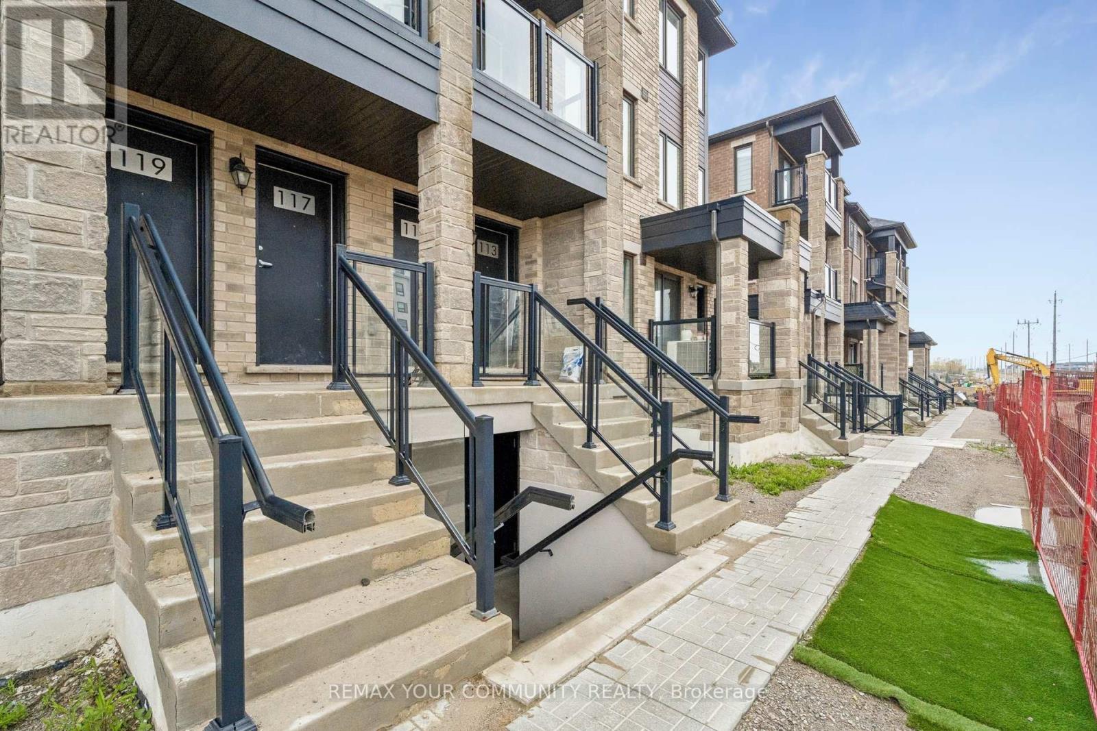 Townhouse at 117 APPLETREE LANE, Barrie (Innis-Shore)
