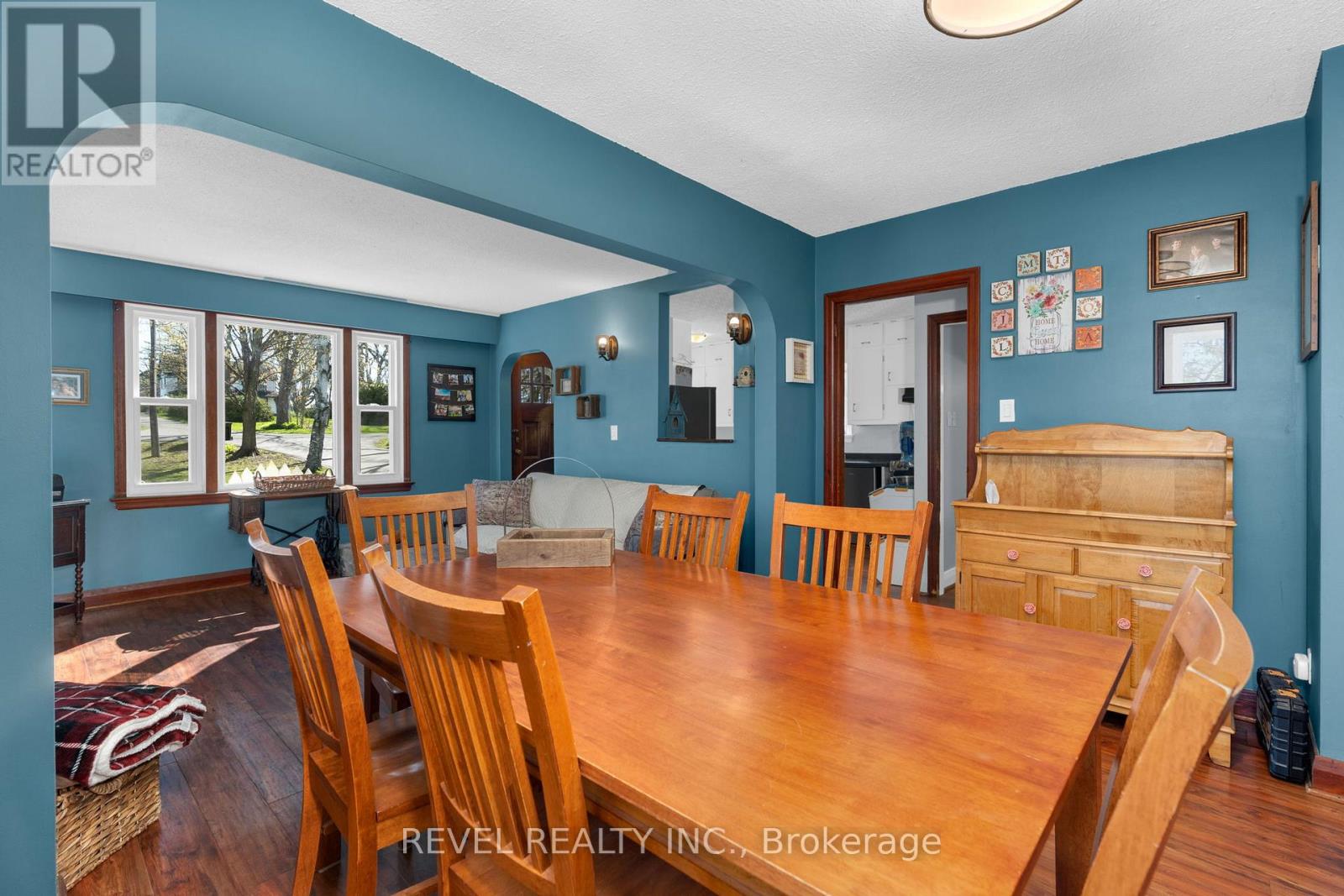 Detached at 2940 OLD SECOND ROAD S, Springwater