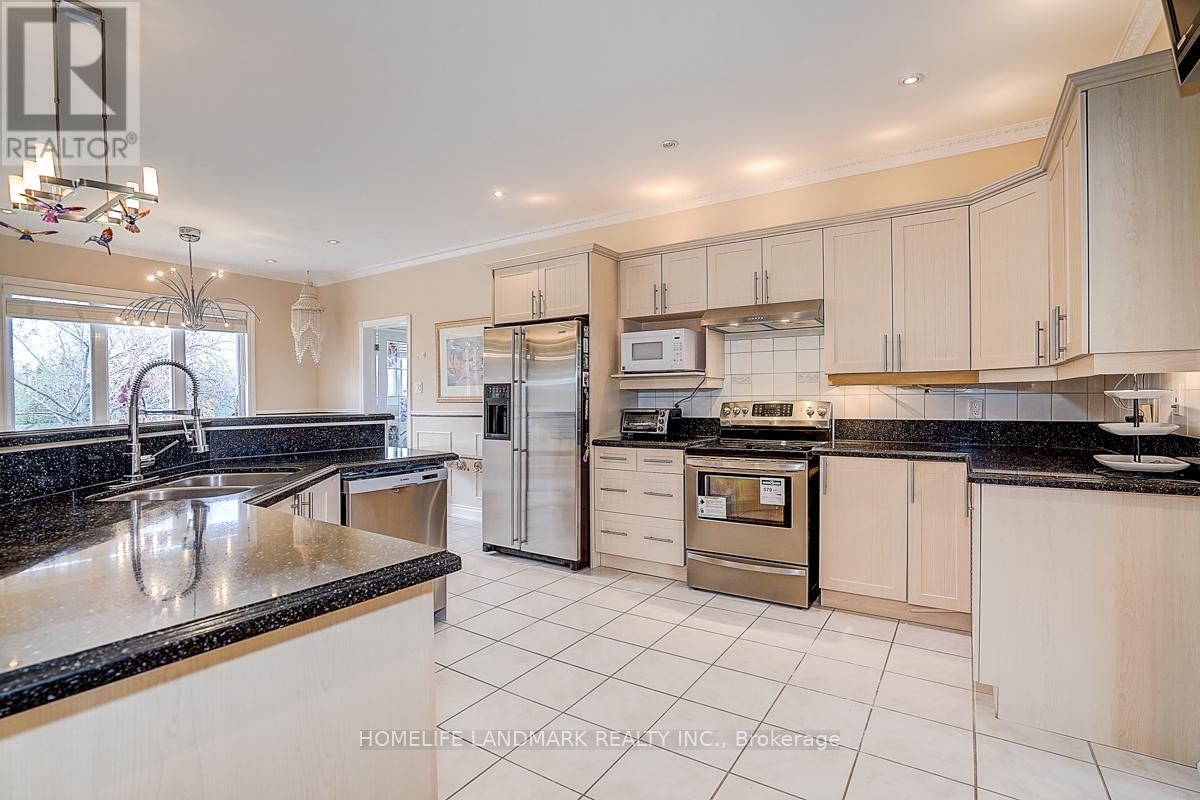 Detached at 49 RED OAK CRESCENT, Oro-Medonte
