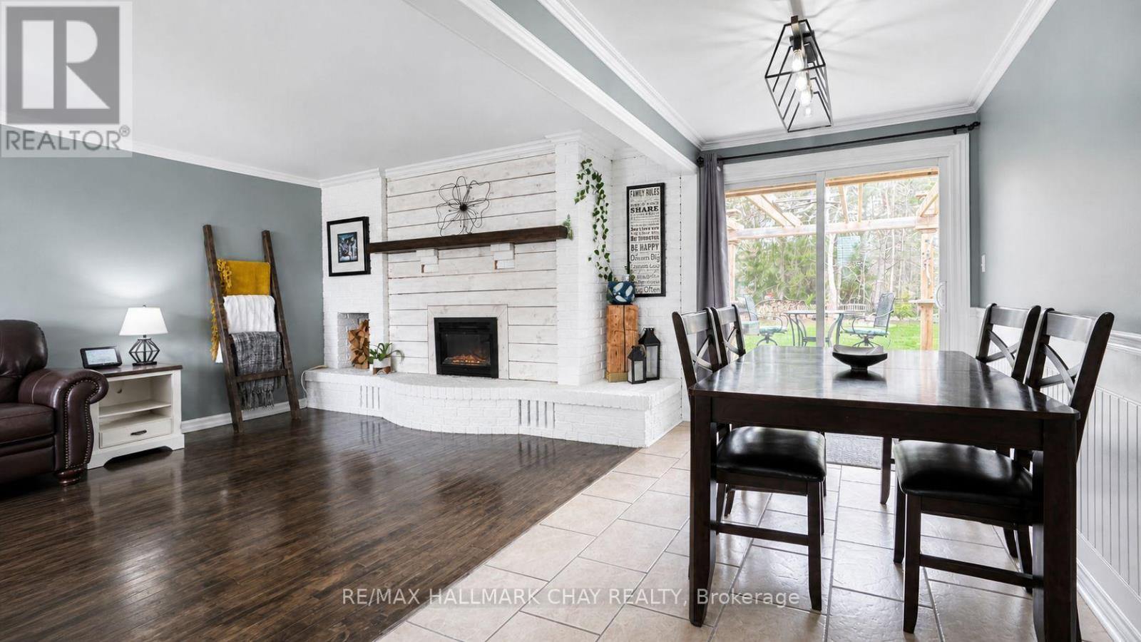 Detached at 10 FINLAY MILL ROAD, Springwater