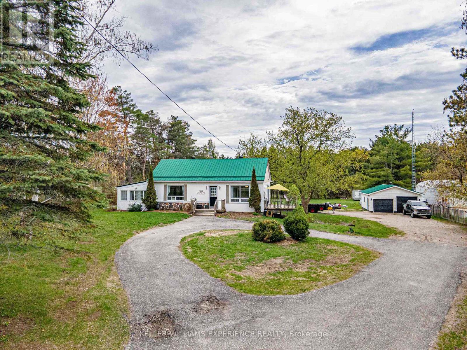 Detached at 3514 PENETANGUISHENE ROAD, Oro-Medonte (Craighurst)