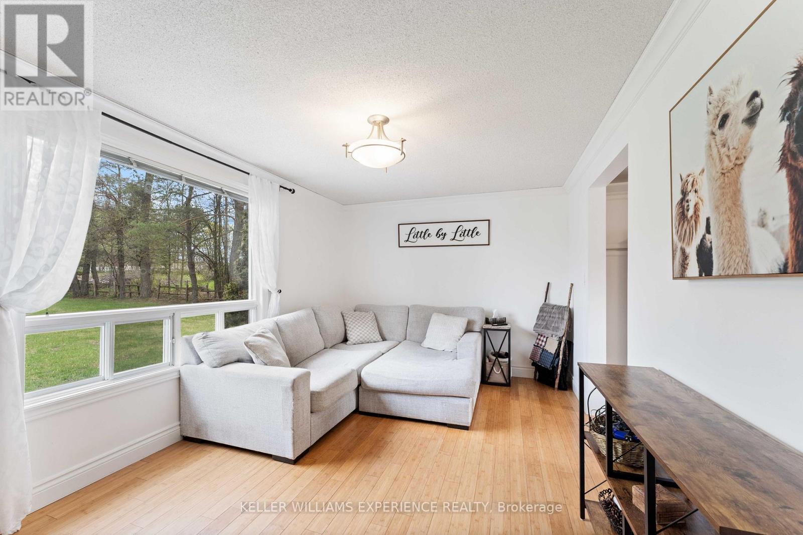 Detached at 3514 PENETANGUISHENE ROAD, Oro-Medonte