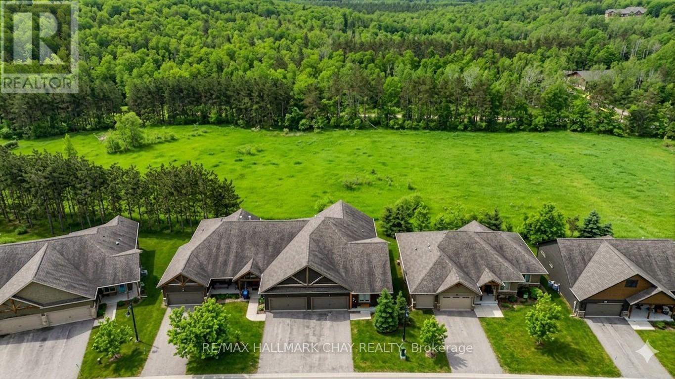 Townhouse at 54 LANDSCAPE DRIVE, Oro-Medonte (Horseshoe Valley)