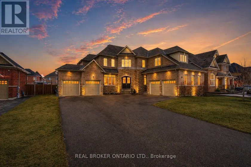 Detached at 56 REDMOND CRESCENT, Springwater (Centre Vespra)
