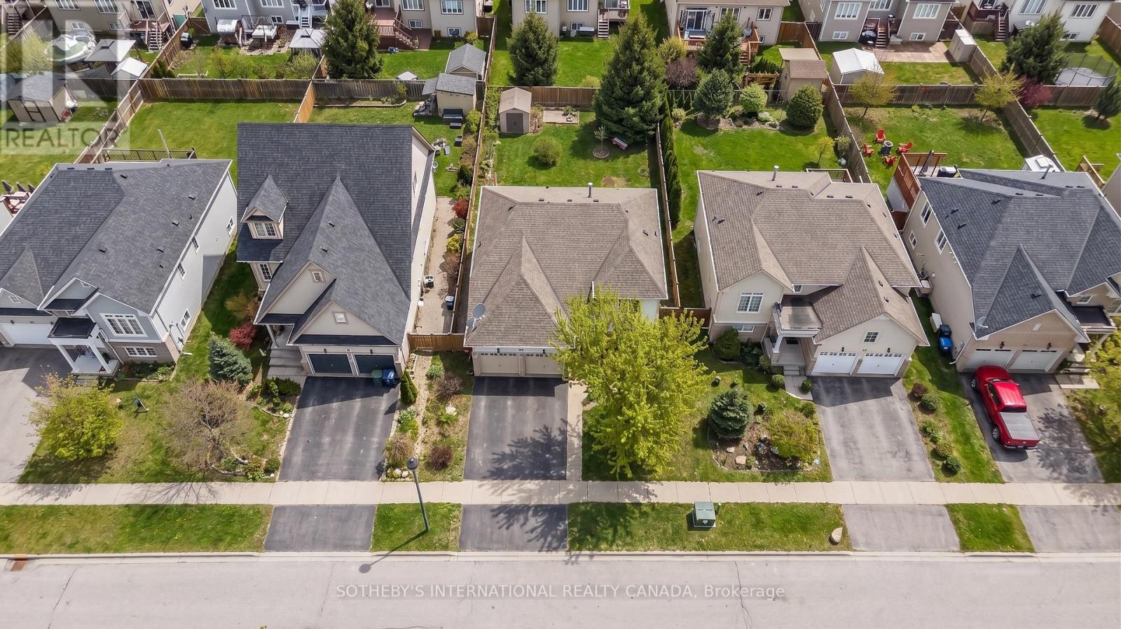 Detached at 19 GRAND POPLAR LANE, Wasaga Beach