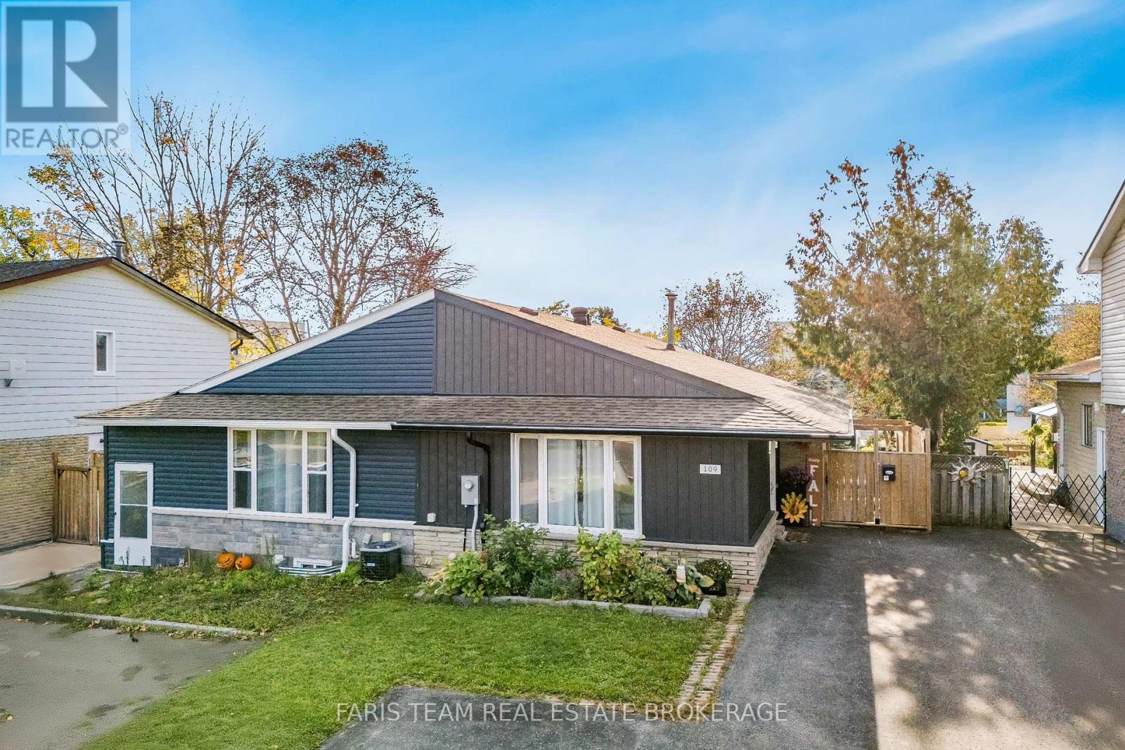 Semi-Detached/Link at 109 DAPHNE CRESCENT, Barrie (Cundles East)