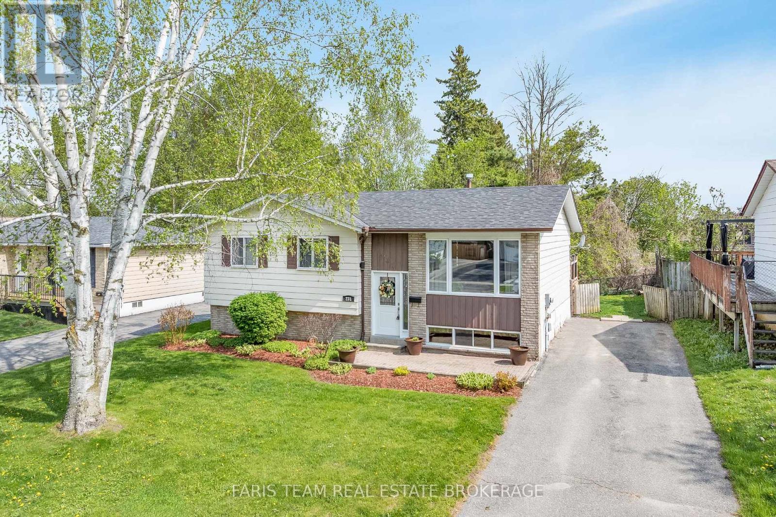 Detached at 231 CHAINGATE DRIVE, Midland