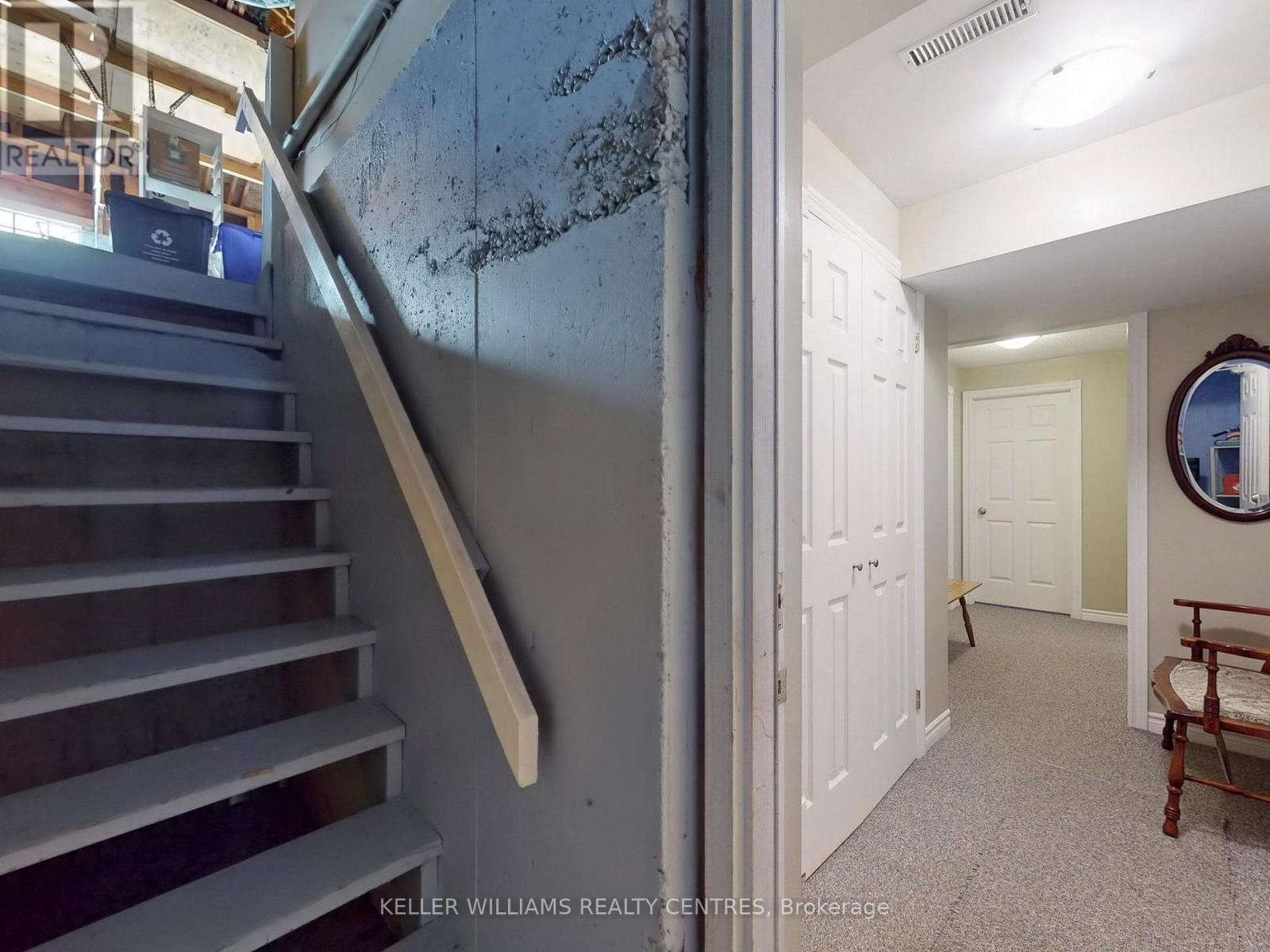 Detached at 14 GABLES WAY, Barrie