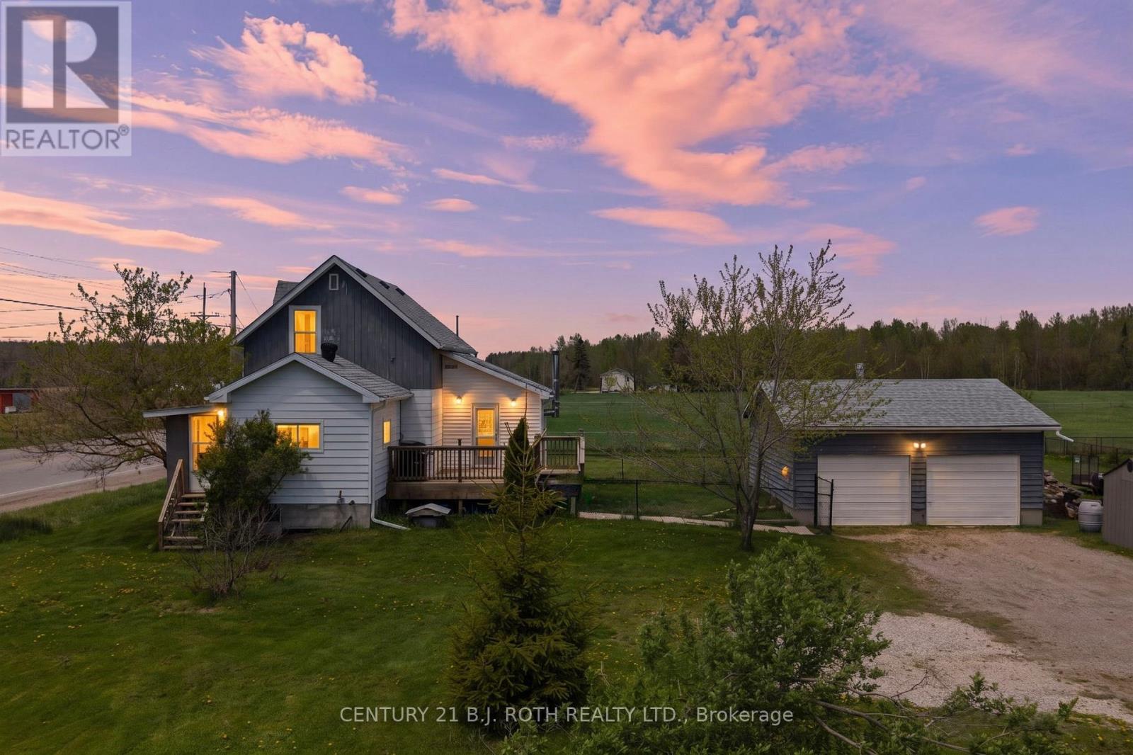 Detached at 1006 FLOS 4 ROAD E, Springwater