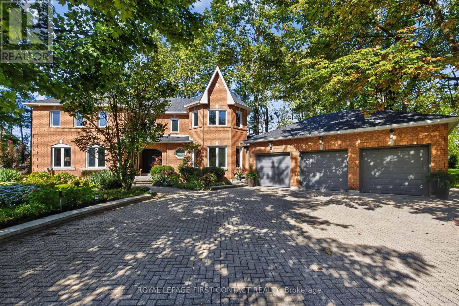 Detached at 26 EDGECOMBE TERRACE, Springwater (Centre Vespra)
