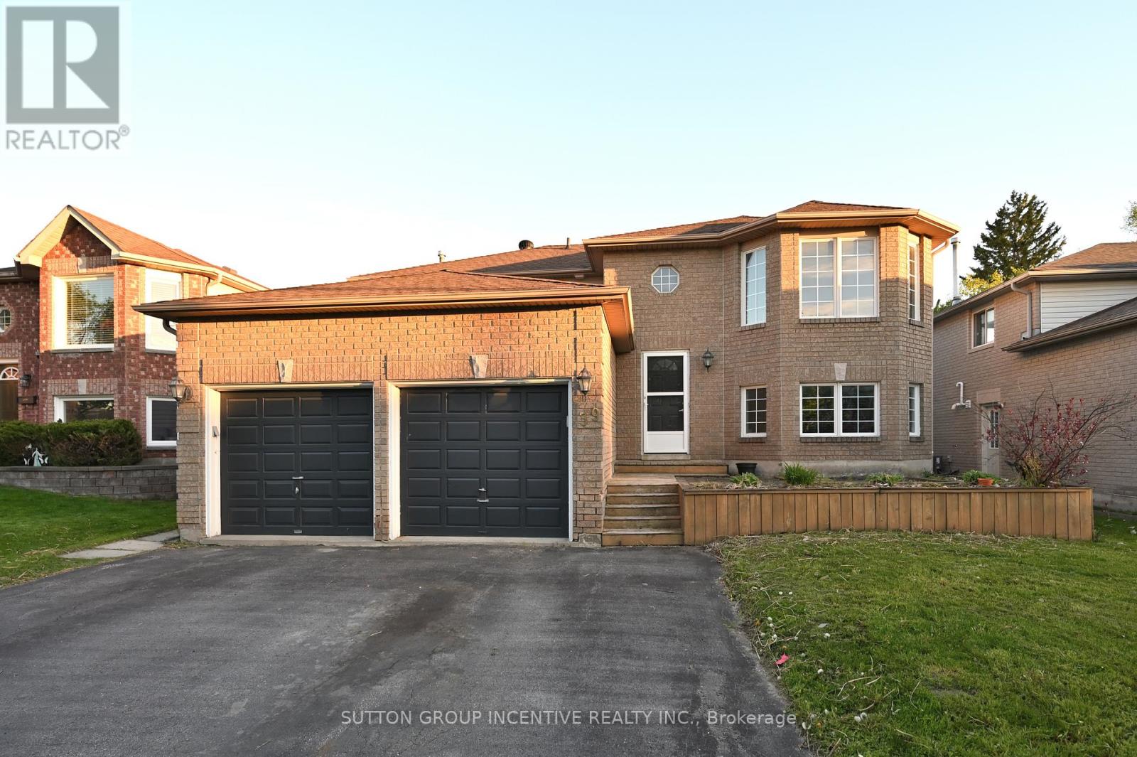 Detached at UPPER - 39 JONES DRIVE, Barrie