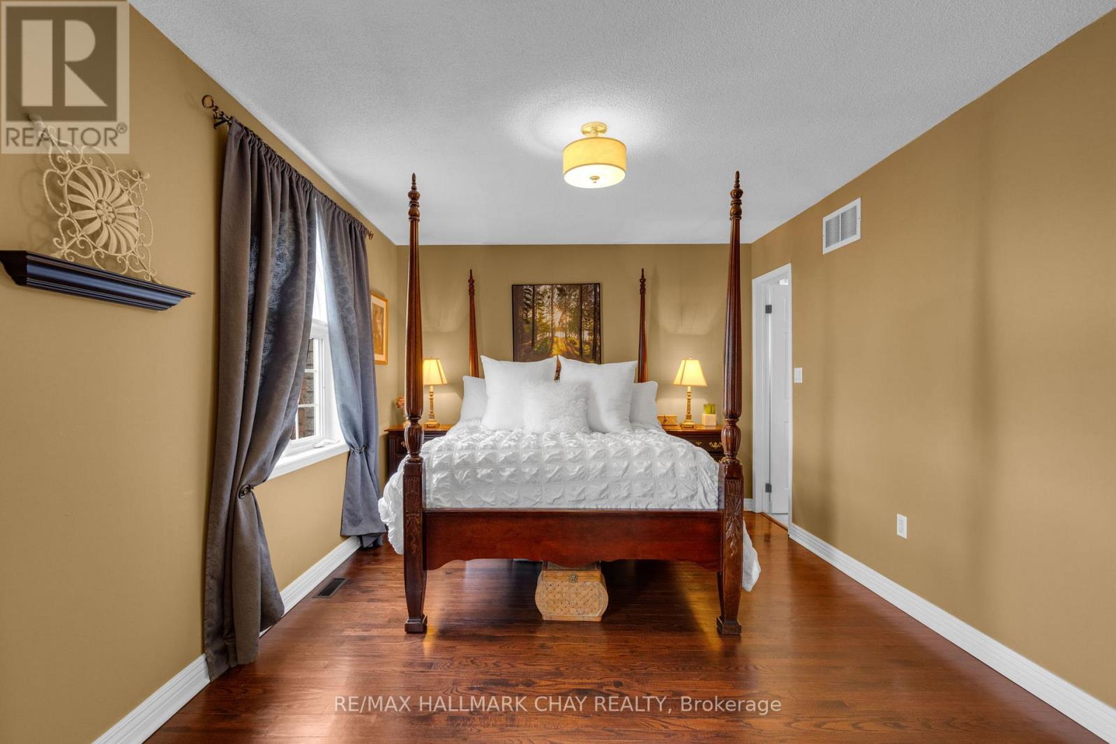 Detached at 34 CROMPTON DRIVE, Barrie