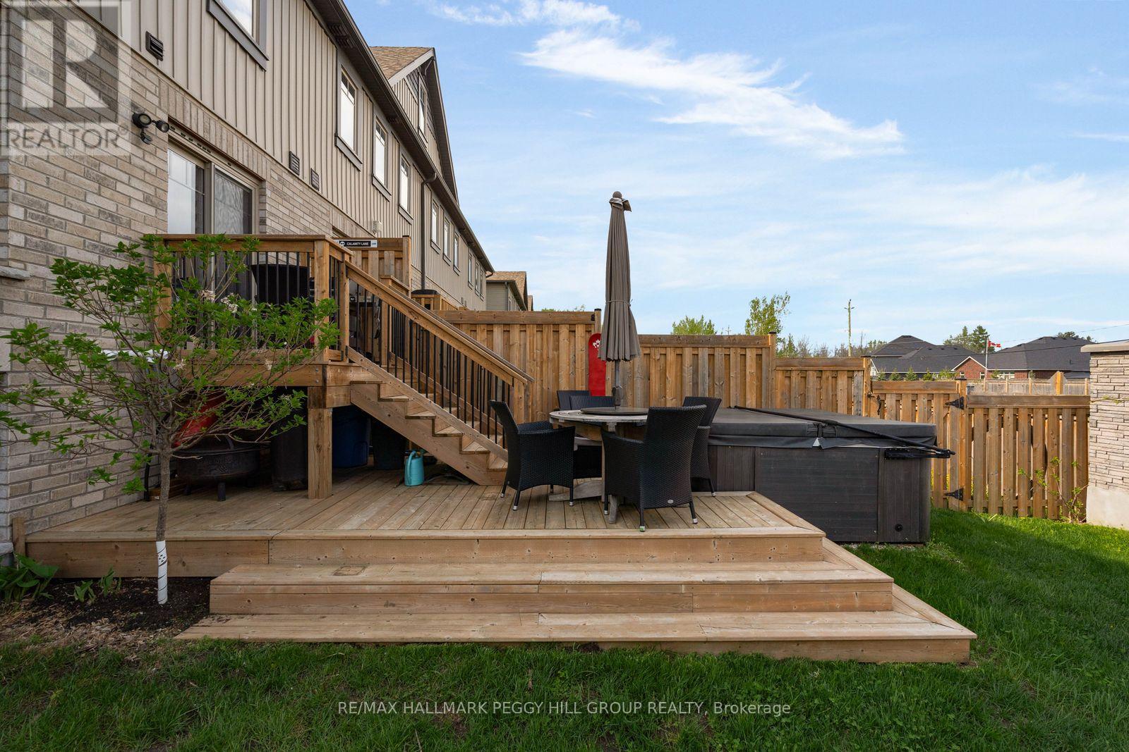 Townhouse at 2 FOLEY CRESCENT, Collingwood