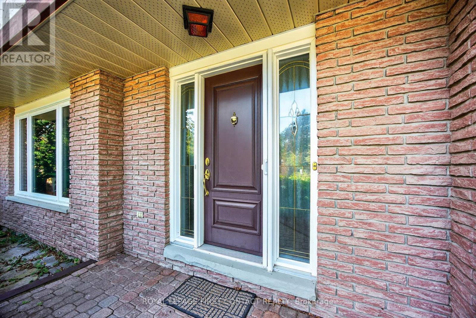 Detached at 7 MAPLECREST ROAD, Springwater