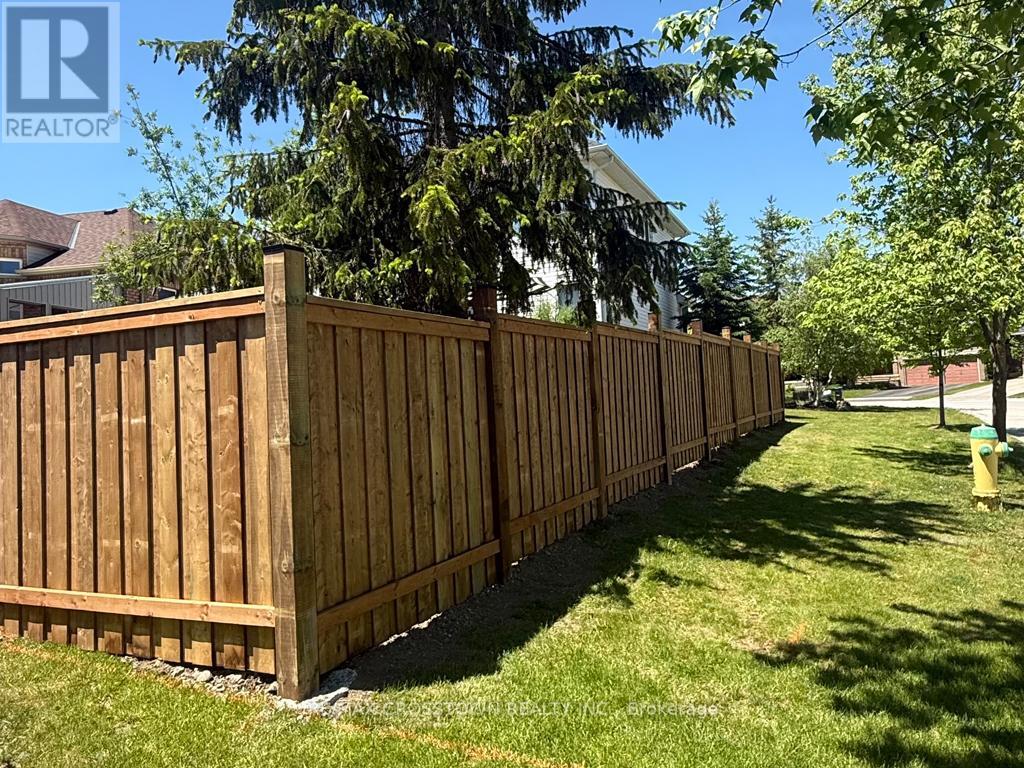 Detached at 11 KENSINGTON TRAIL, Barrie