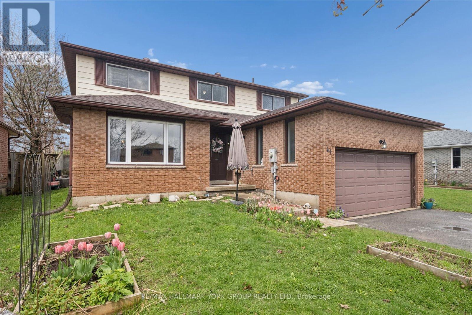 Detached at 41 LAURENTIAN LANE, Orillia