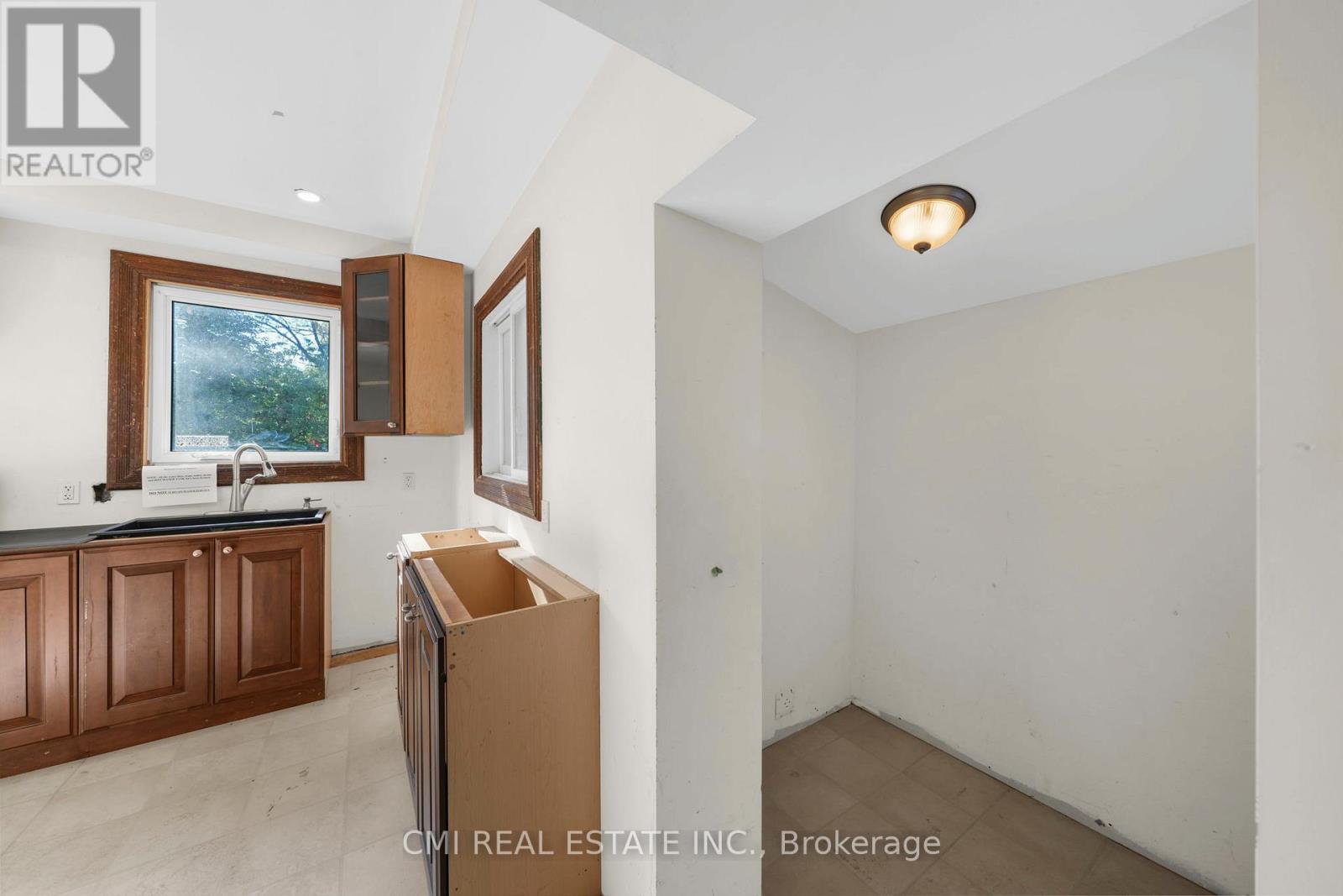Detached at 43 PERRY STREET, Barrie