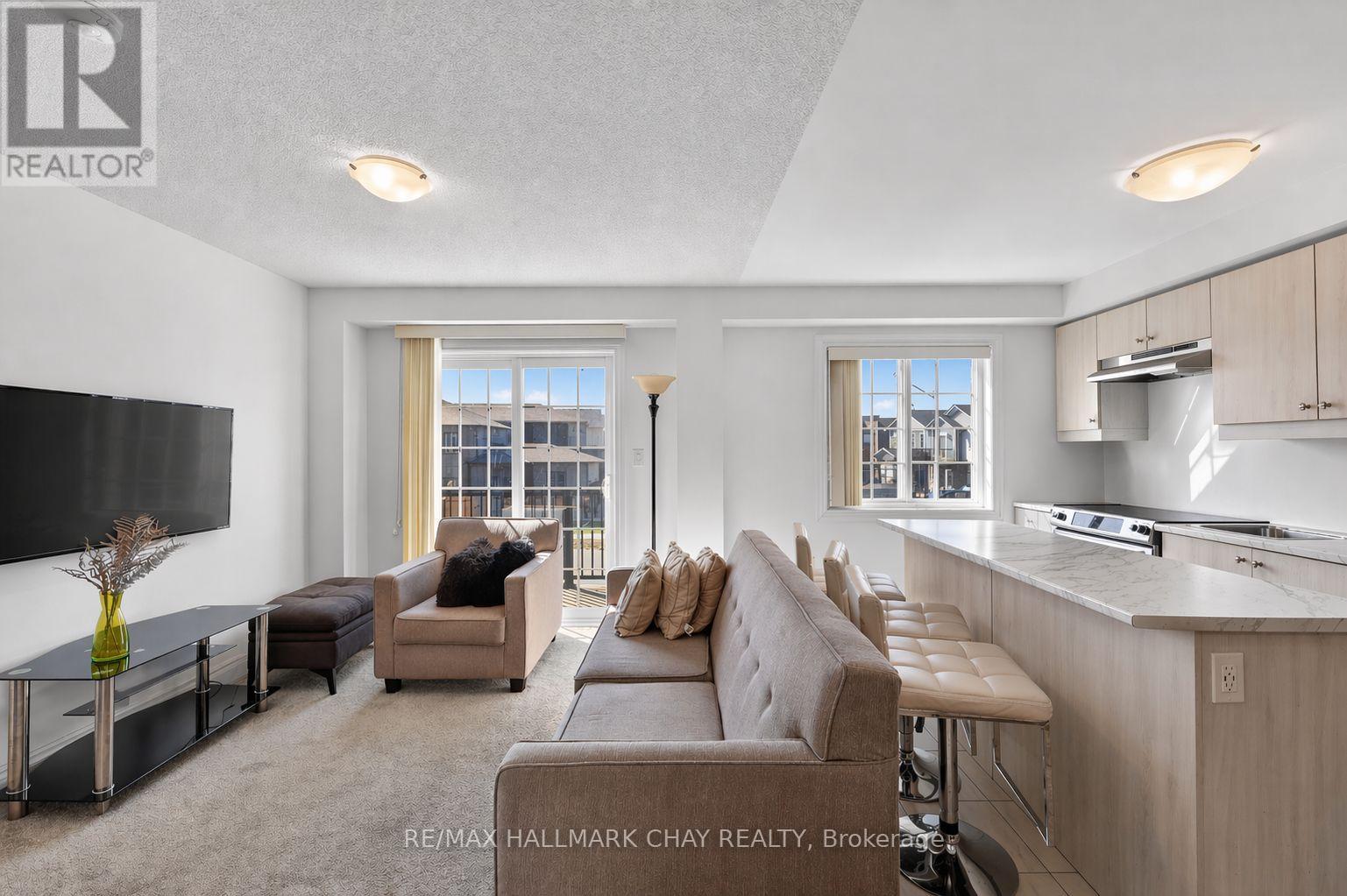 Townhouse at 39 KODIAK TERRACE, Barrie