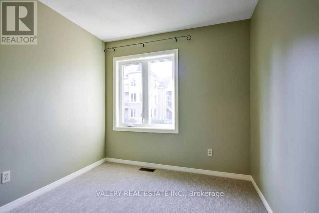 Townhouse at 14 - 492 LACLIE STREET, Orillia