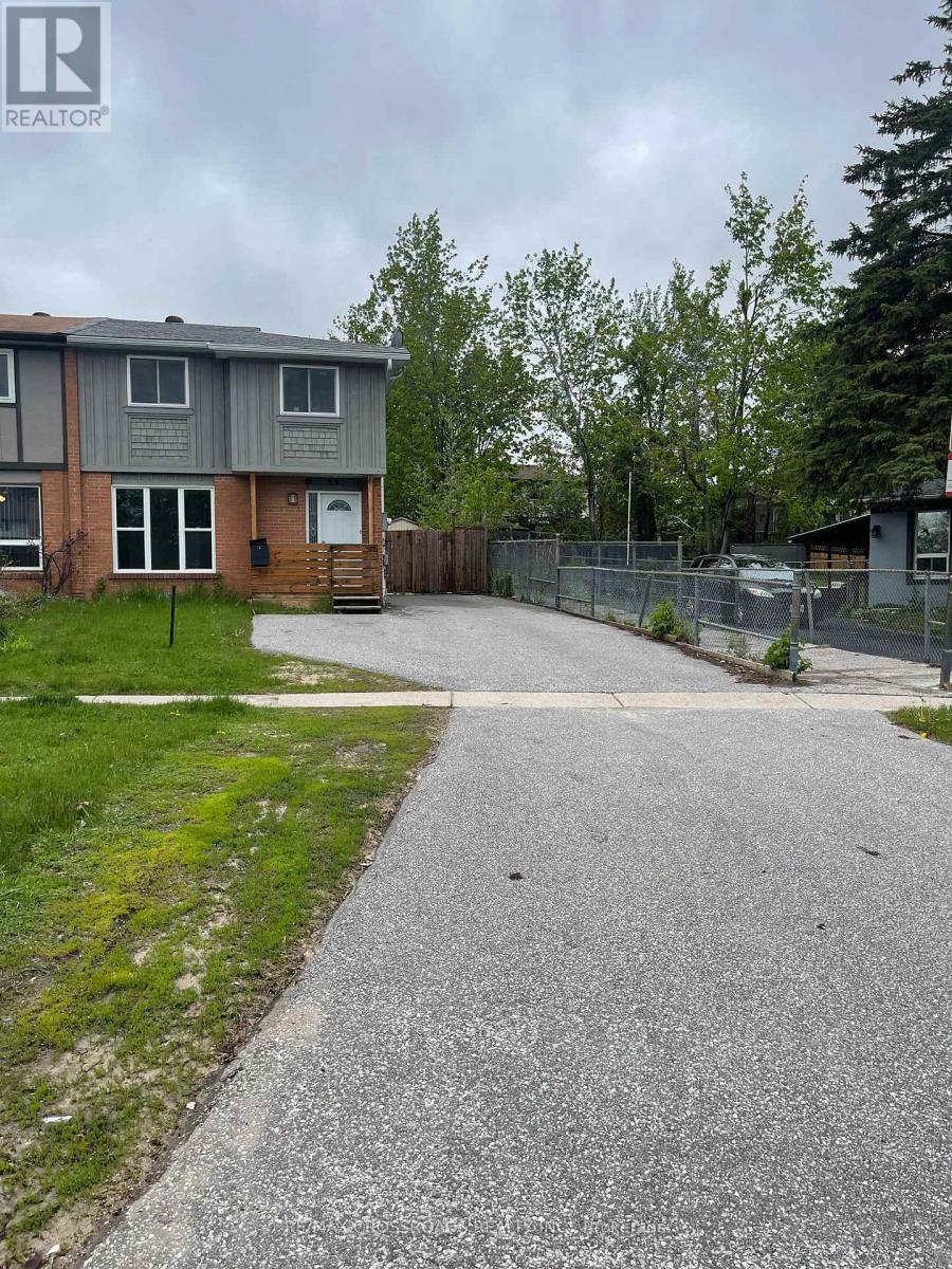 Semi-Detached/Link at 59 CHAUCER CRESCENT, Barrie (Letitia Heights)