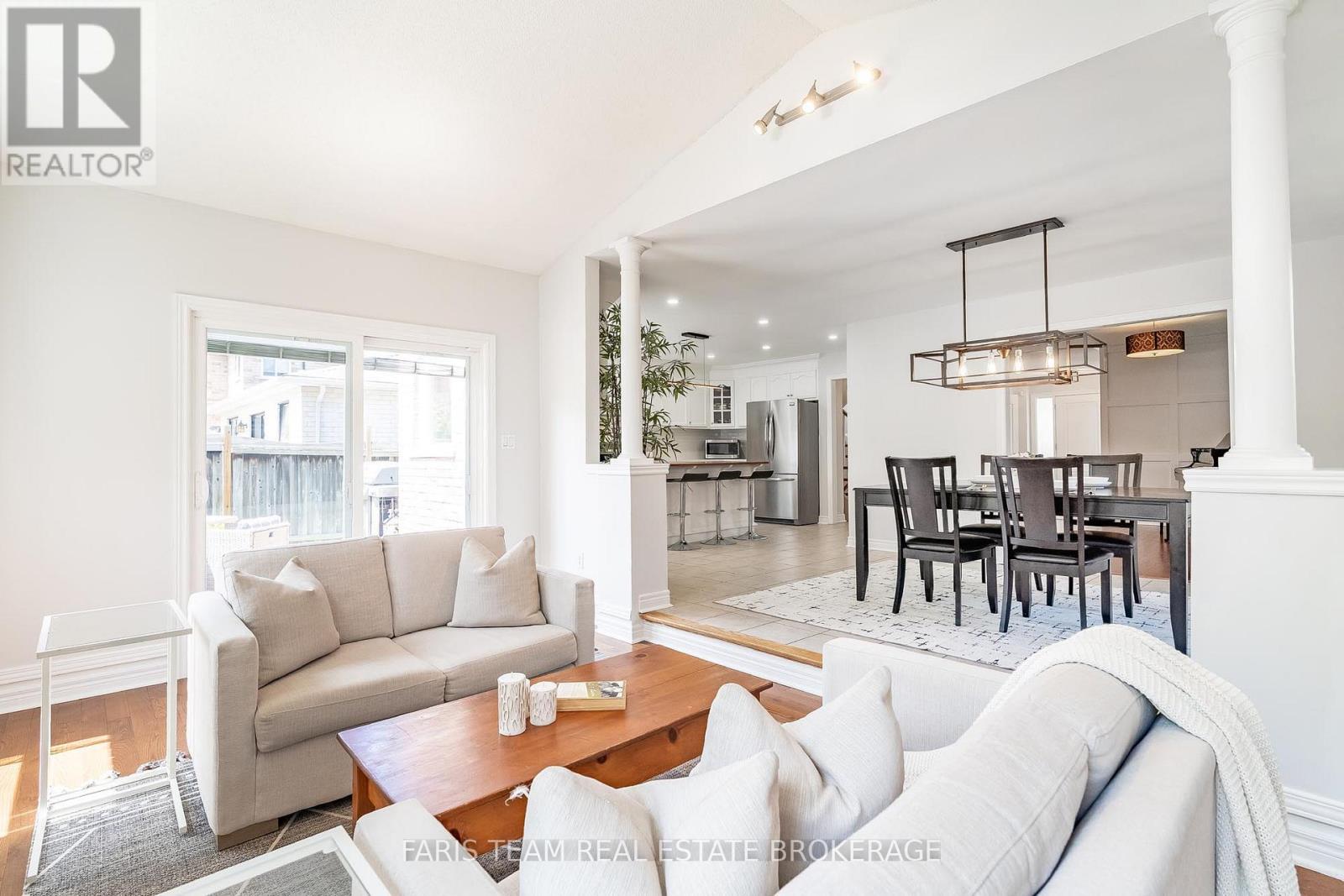 Detached at 23 BLUEWATER TRAIL, Barrie