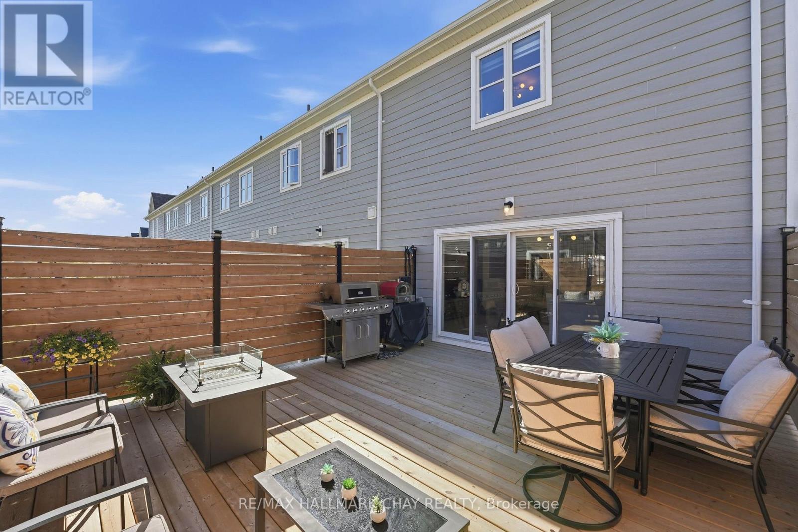 Townhouse at 29 SHELBURNE AVENUE, Wasaga Beach