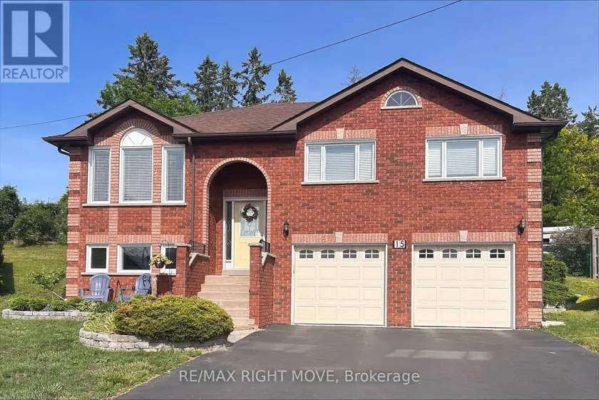 Detached at 15 WATSON COURT, Orillia