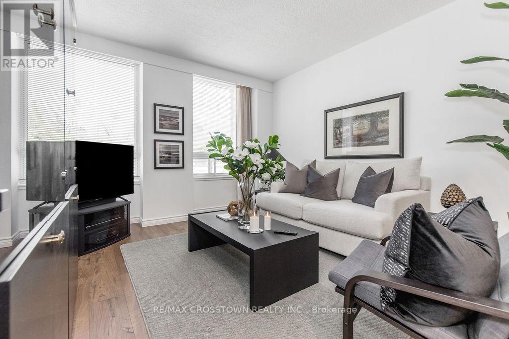 Apartment at 44 - 74 ROSS STREET, Barrie
