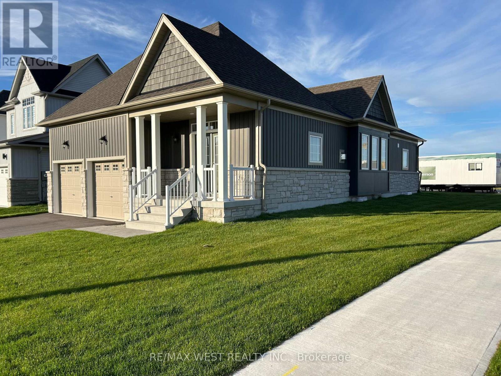 Detached at 292 SPRINGFIELD CRESCENT, Clearview