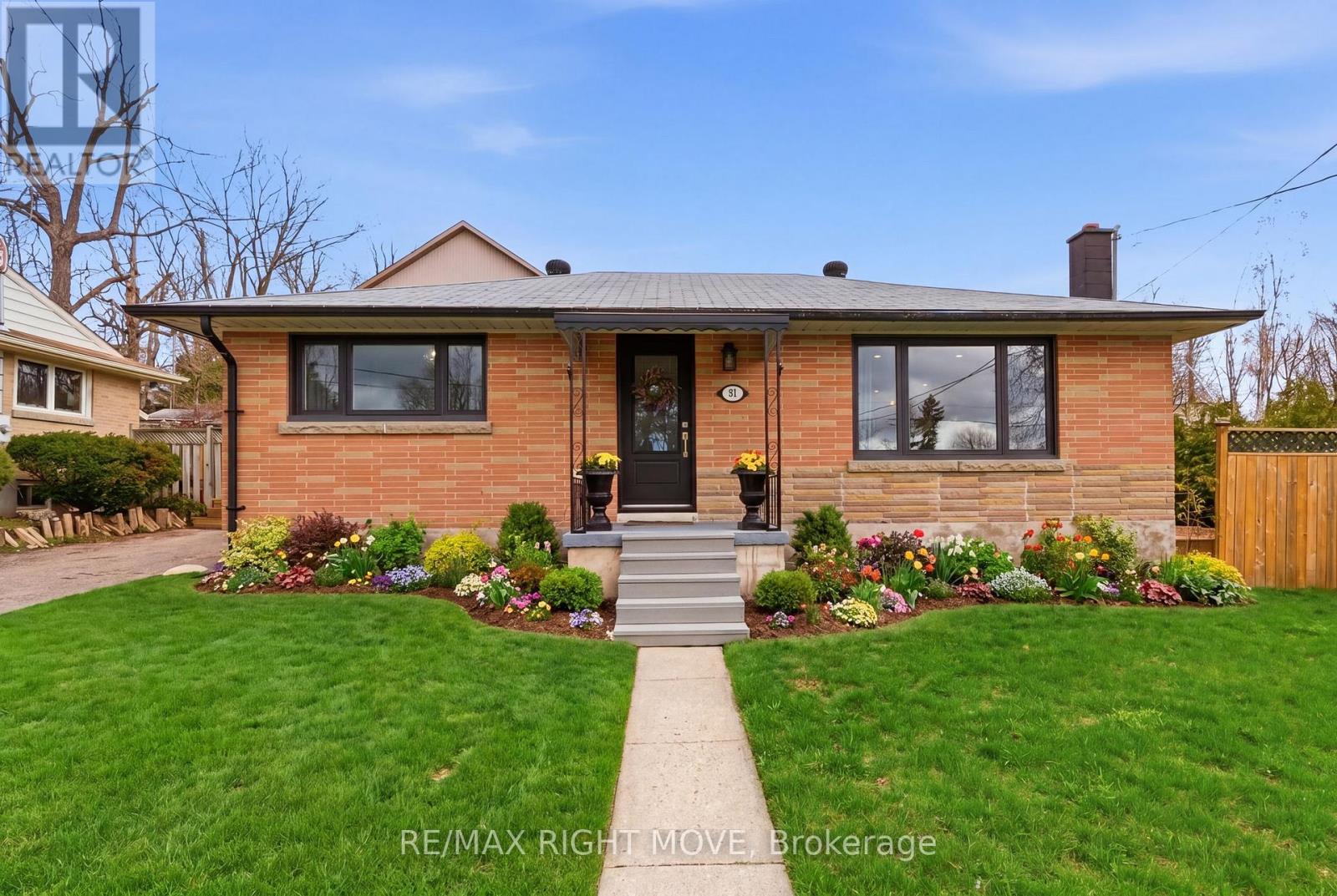 Detached at 84 BRANT STREET W, Orillia