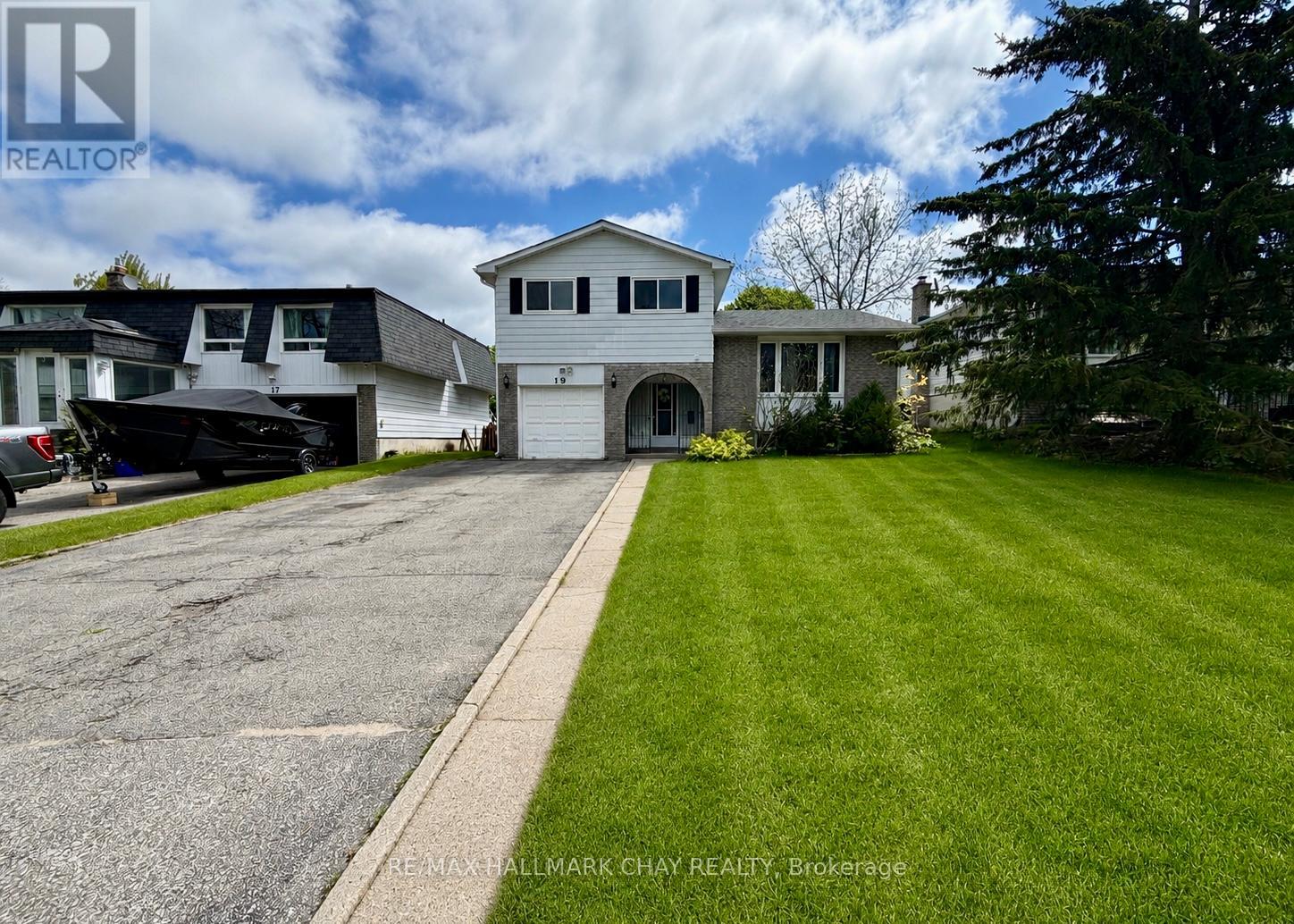 Detached at 19 CAROL ROAD, Barrie (Allandale Heights)