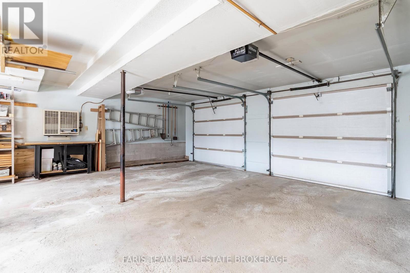 Detached at 21 POOLES ROAD, Springwater