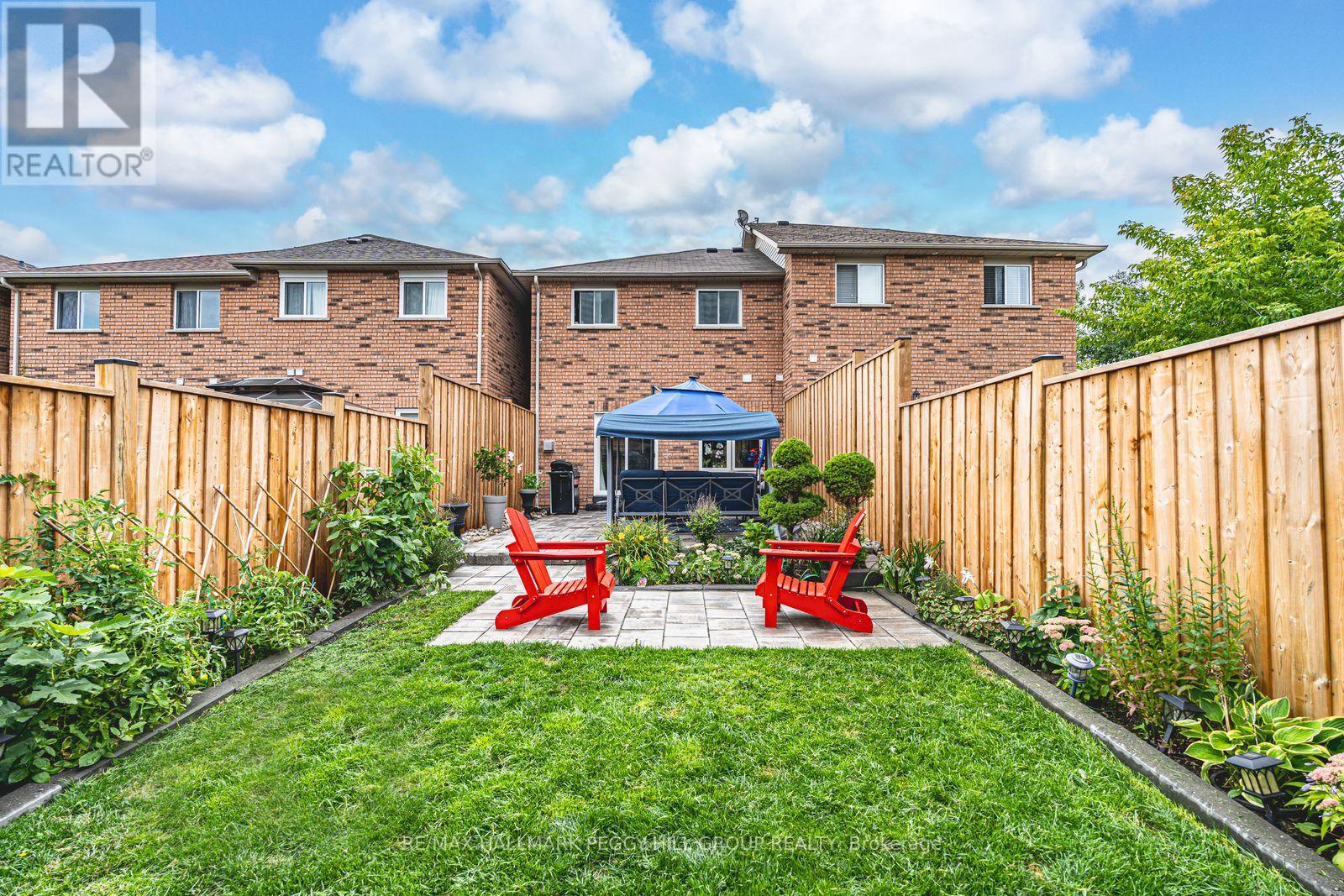 Townhouse at 17 BRUCE CRESCENT, Barrie