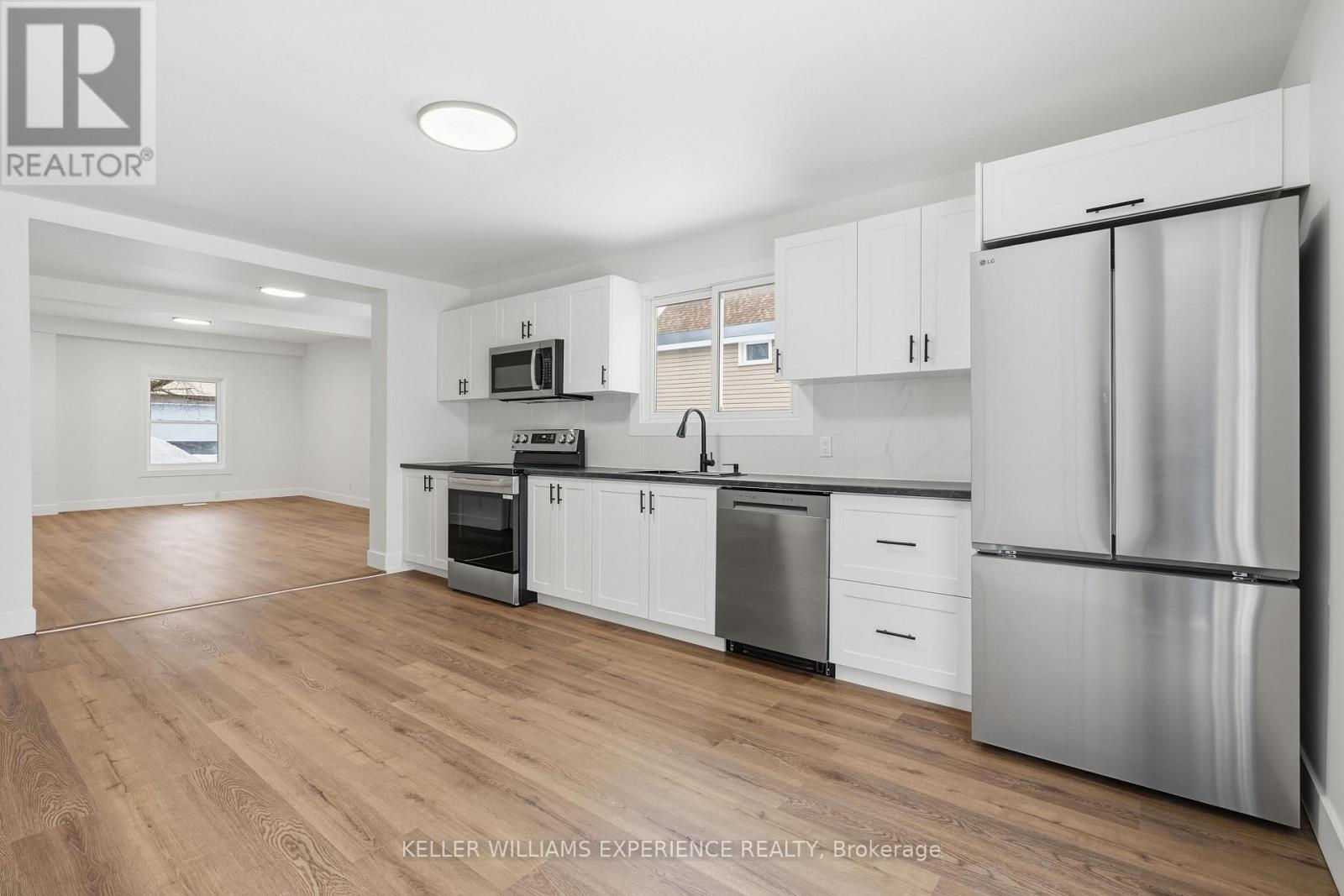 Detached at 240 RUBY STREET, Midland