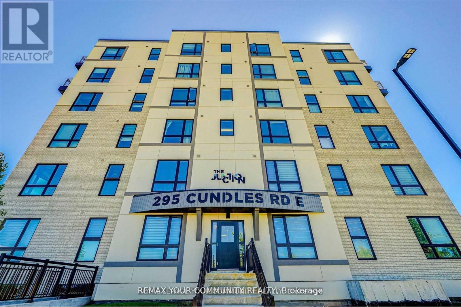Apartment at 304 - 295 CUNDLES ROAD, Barrie