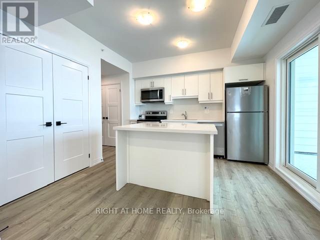 Apartment at 102 - 15 KNEESHAW DRIVE, Barrie