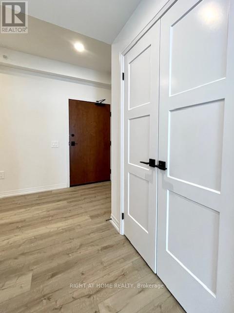Apartment at 102 - 15 KNEESHAW DRIVE, Barrie