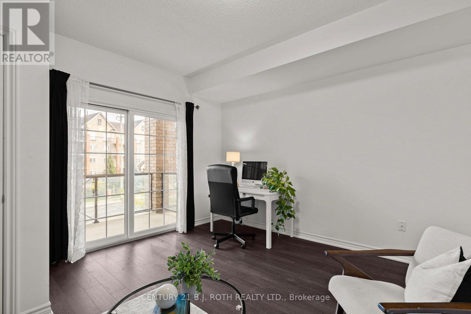 Apartment at 204 - 40 FERNDALE DRIVE S, Barrie