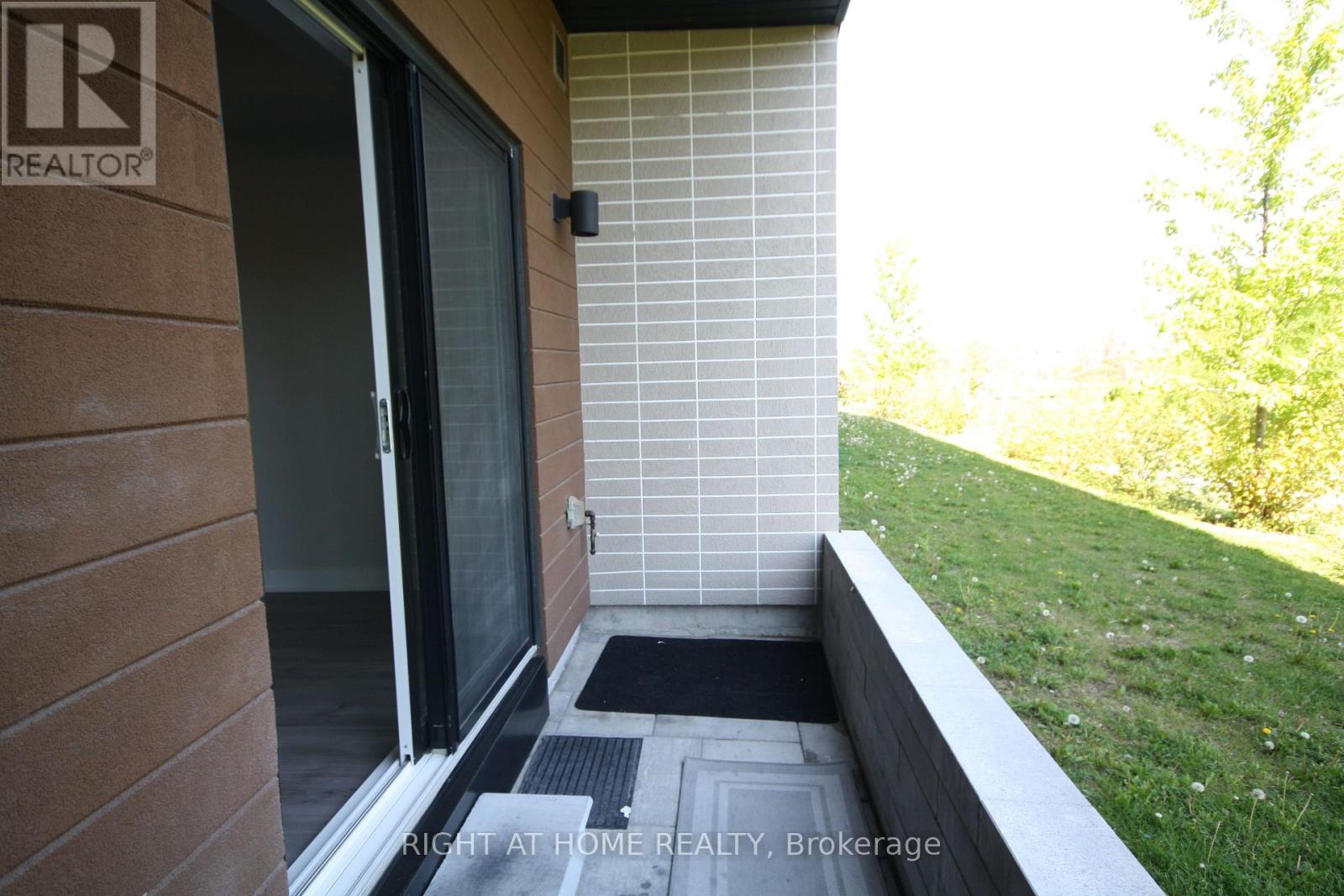Apartment at 108 - 5 CHEF LANE, Barrie