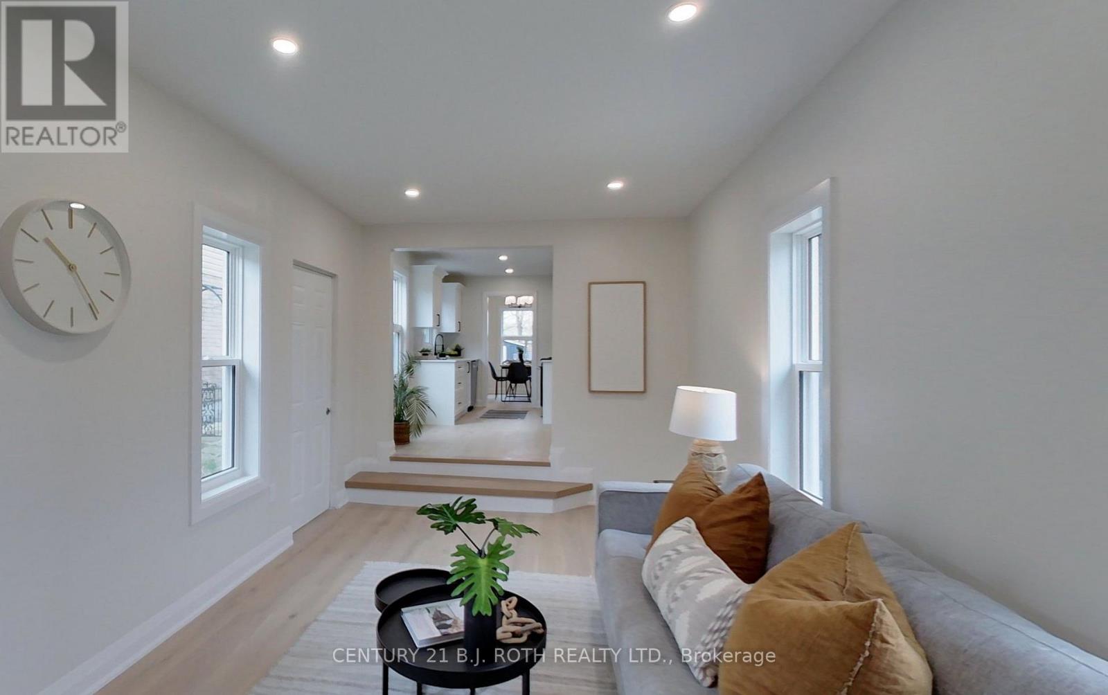 Detached at 20 HADDEN CRESCENT, Barrie