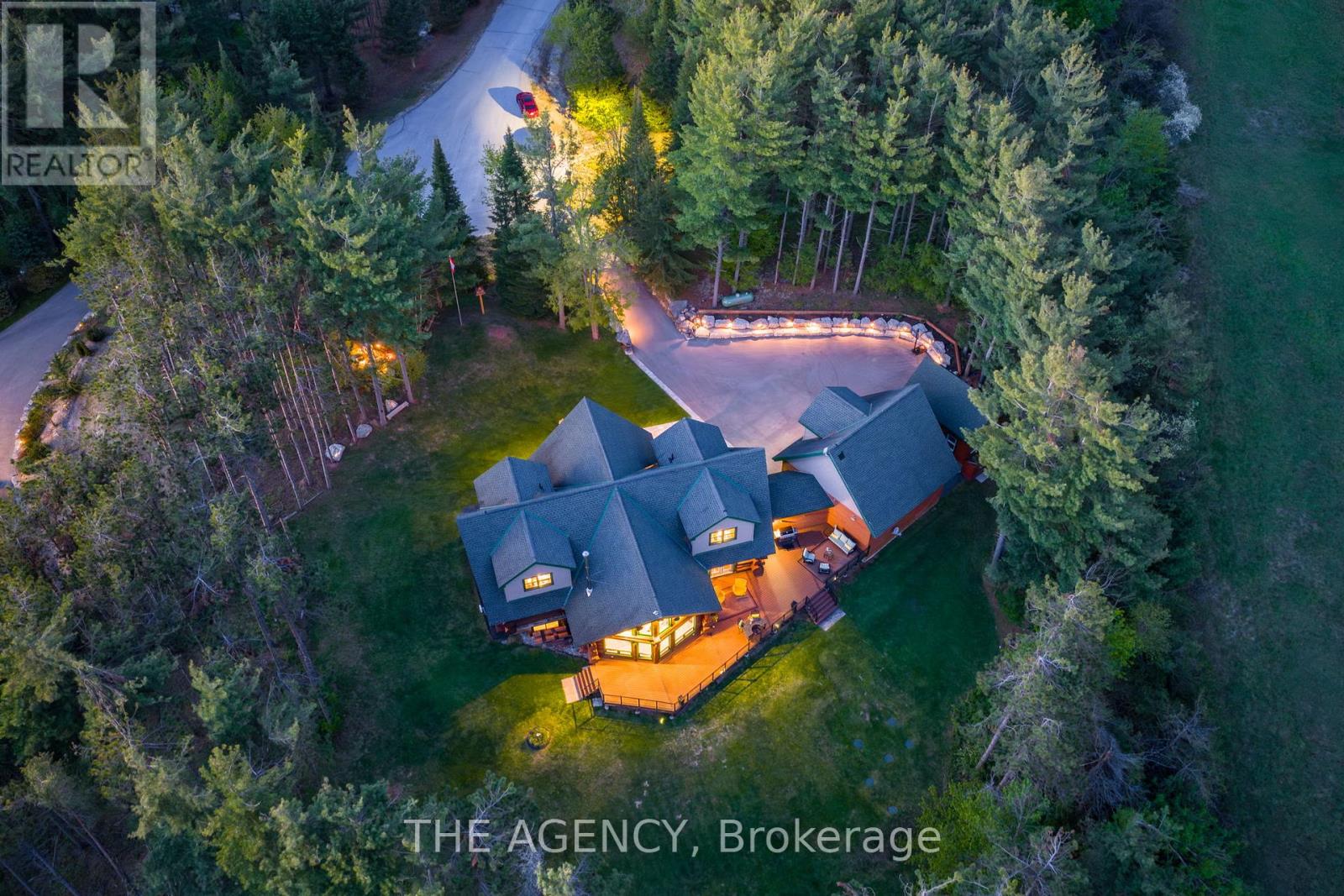 Detached at 11 NEVIS RIDGE DRIVE, Oro-Medonte