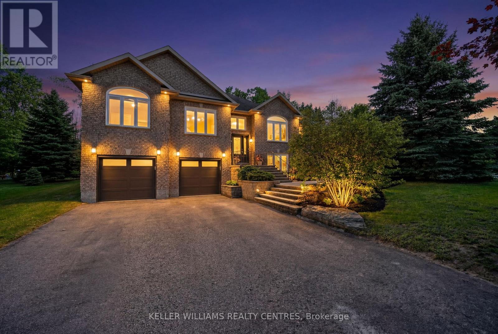 Detached at 50 GLENHURON DRIVE, Springwater (Midhurst)